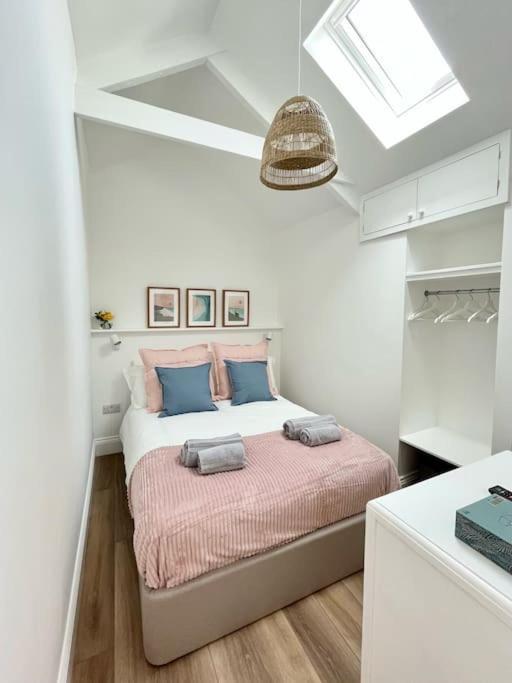 펜젠스 Cosy Country Getaway, 5 Mins From The Sea 빌라 외부 사진
