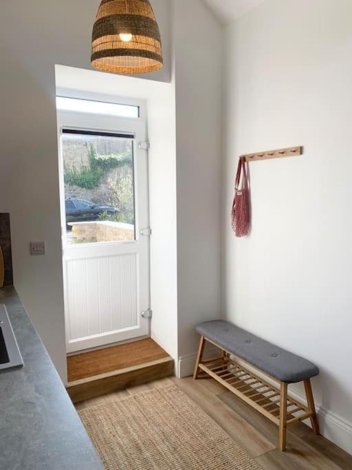 펜젠스 Cosy Country Getaway, 5 Mins From The Sea 빌라 외부 사진